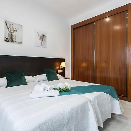 Appartamento Acceso Sevilla Piscina Moderno Parking Gratis